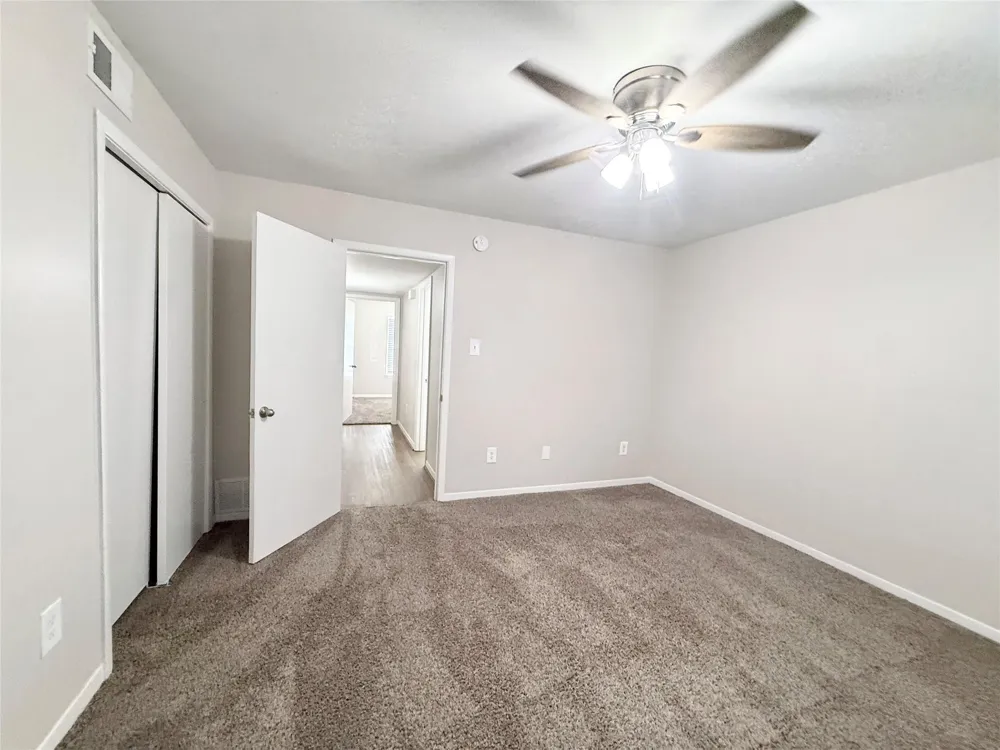 500 Willow Drive #B6 Lake Jackson, TX 77566