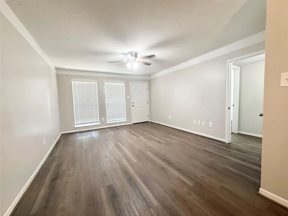 500 Willow Drive #B6 Lake Jackson, TX 77566