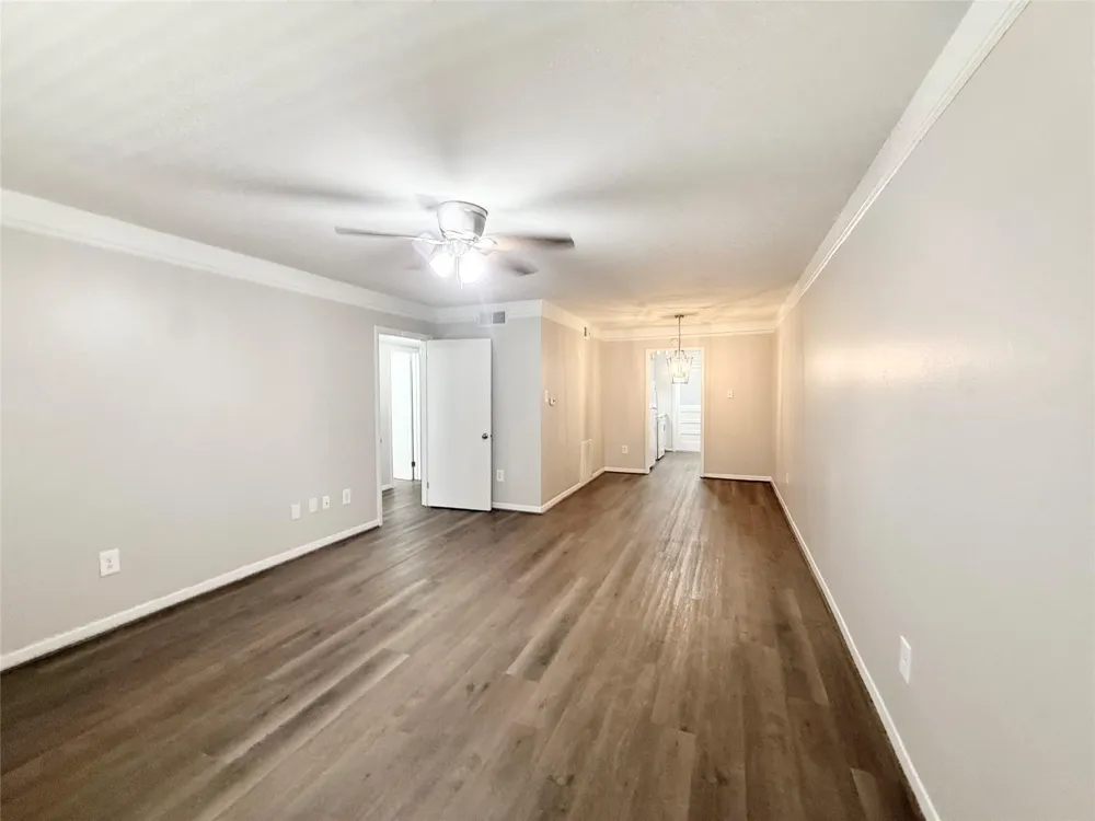 500 Willow Drive #B6 Lake Jackson, TX 77566