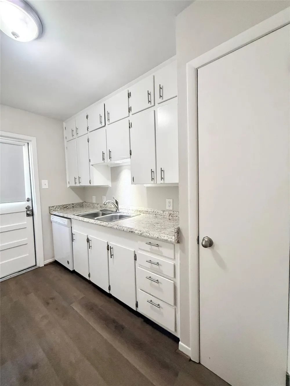 500 Willow Drive #B6 Lake Jackson, TX 77566