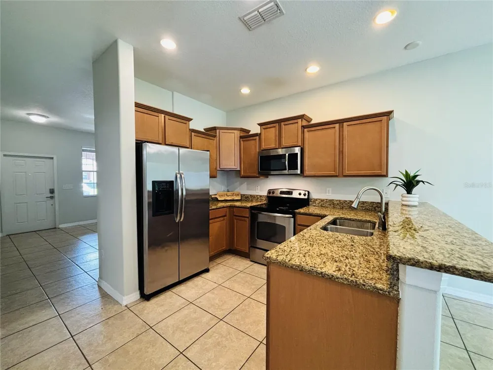 11155 SAVANNAH LANDING CIRCLE Orlando, FL 32832