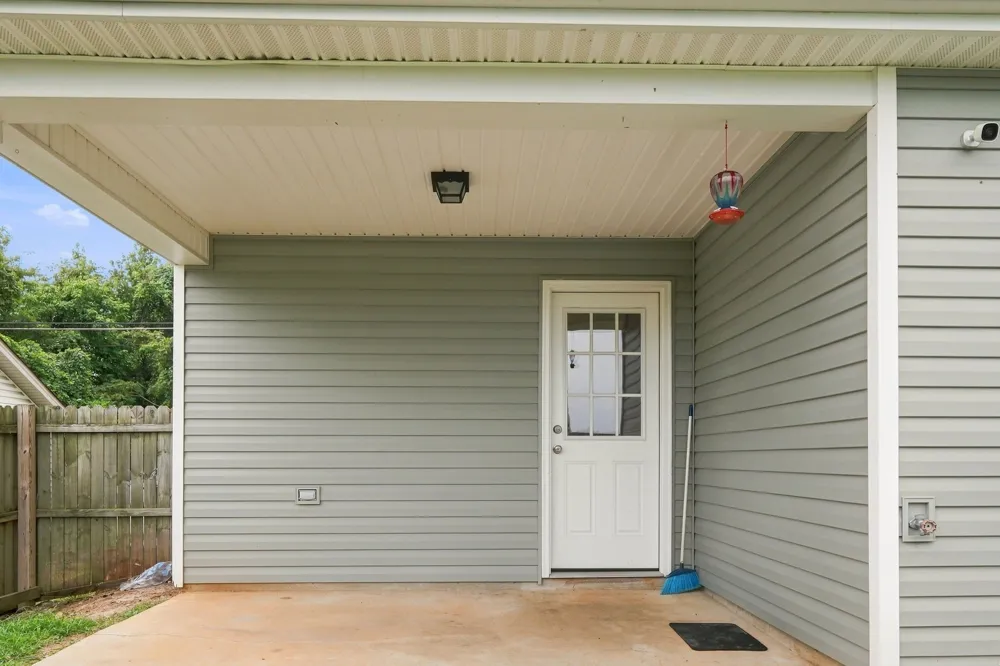 915 17th Ave E Springfield, TN 37172