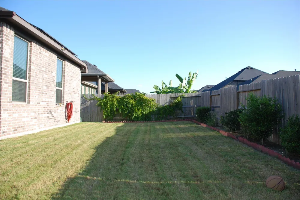 17506 White Baneberry Drive Conroe, TX 77385