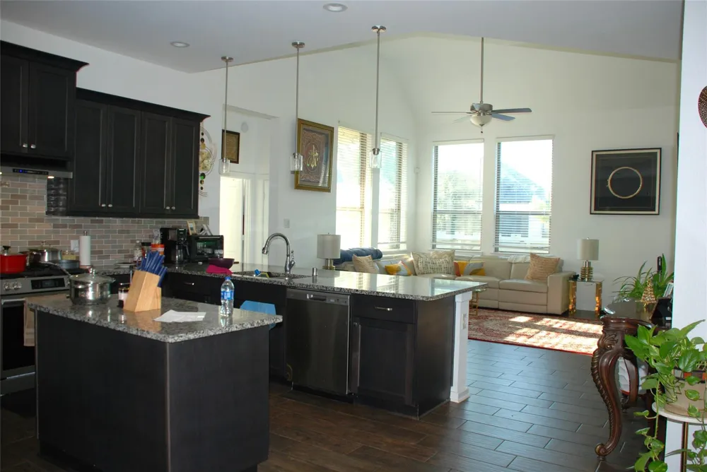 17506 White Baneberry Drive Conroe, TX 77385