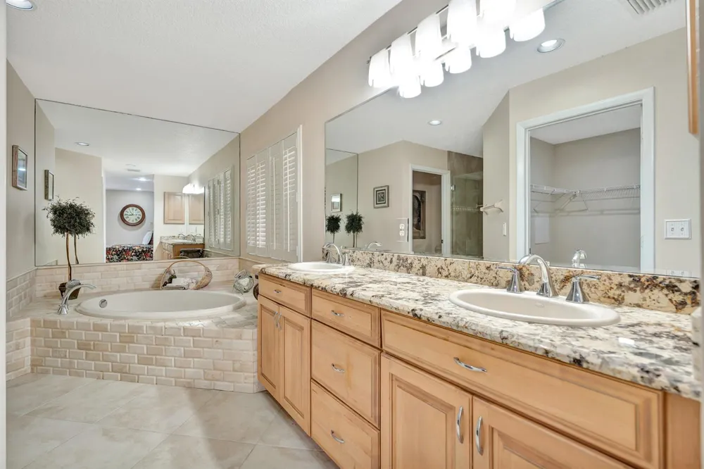108 Lexington Drive Royal Palm Beach, FL 33411