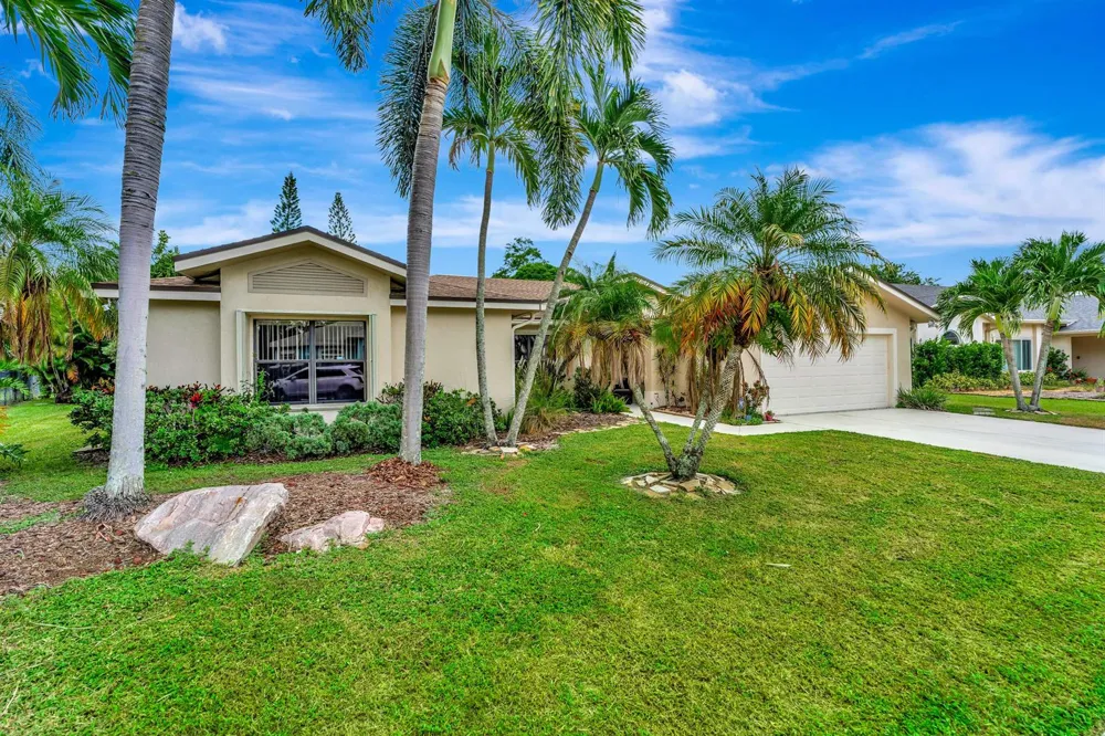 108 Lexington Drive Royal Palm Beach, FL 33411