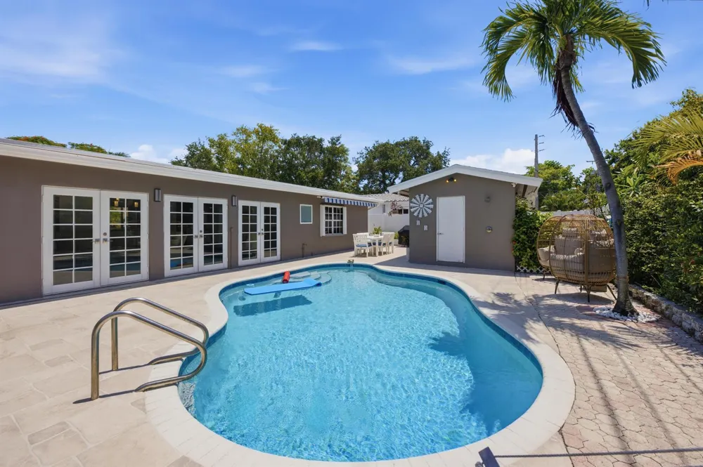 2511 NE 20th Avenue Lighthouse Point, FL 33064