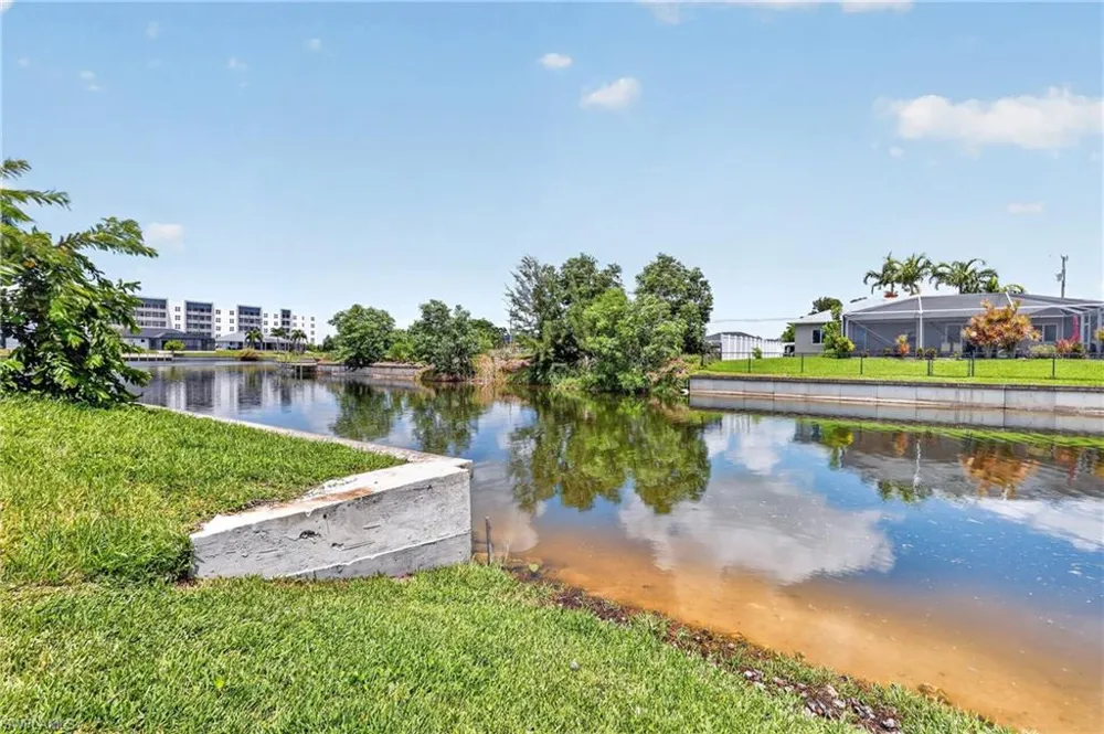 1417 SW 24th Street Cape Coral, FL 33991