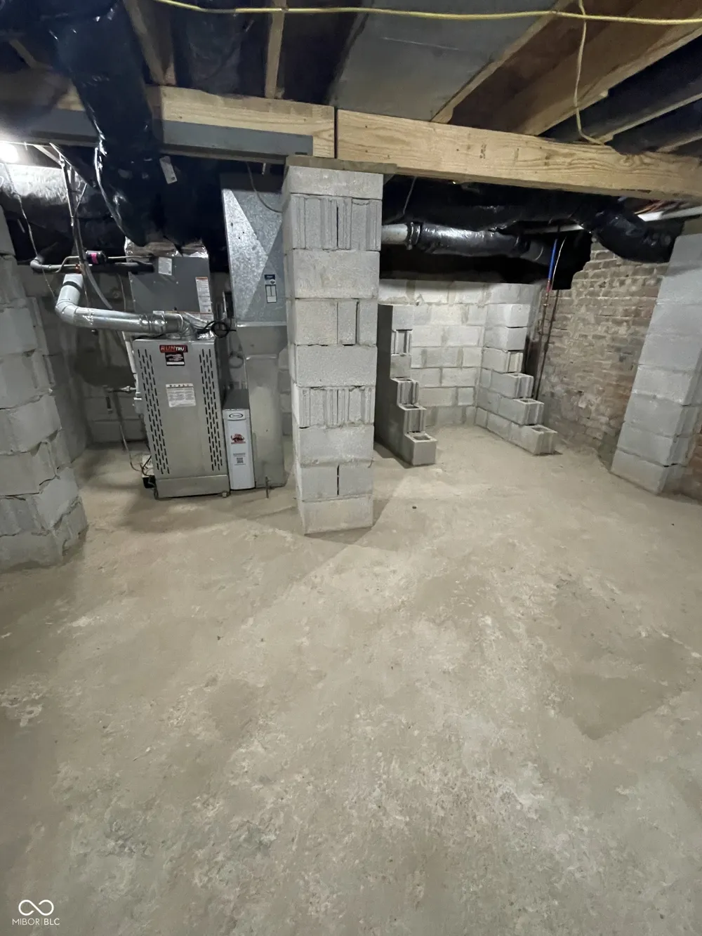 134 W Pine Street Knightstown, IN 46148