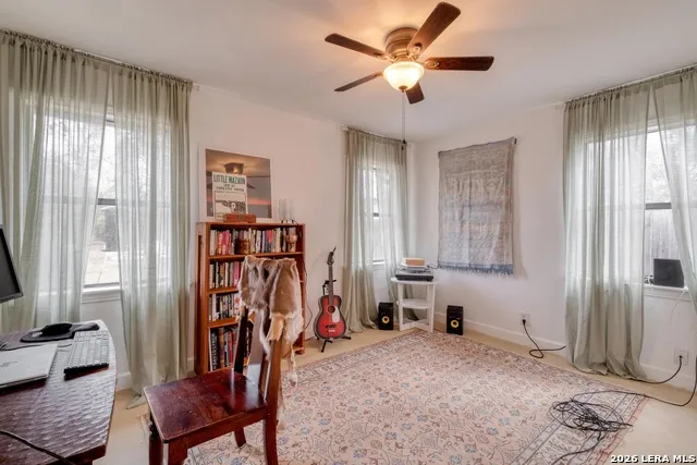 1233 Orange Lockhart, TX 78644