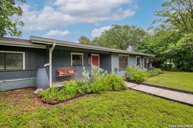 1233 Orange Lockhart, TX 78644