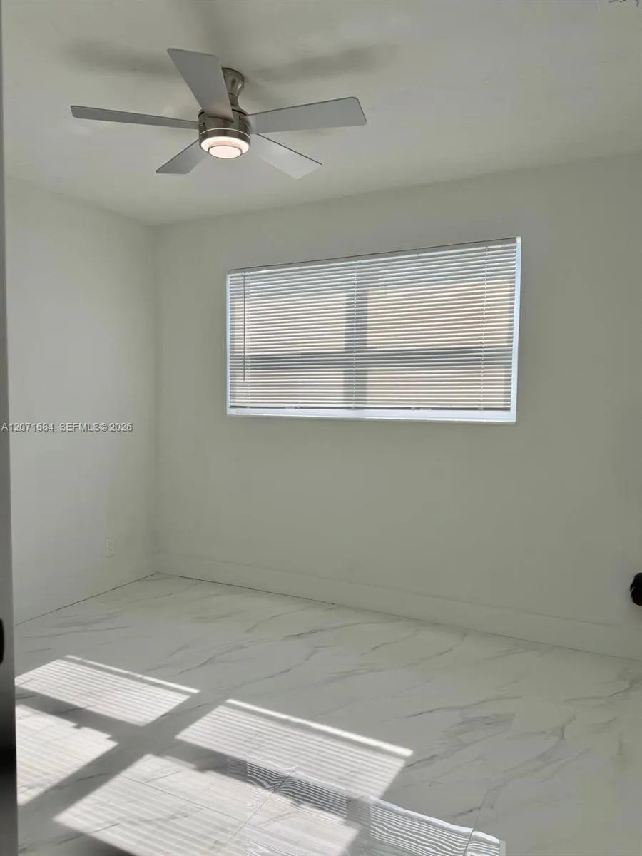 1240 W 26TH CT Riviera Beach, FL 33404