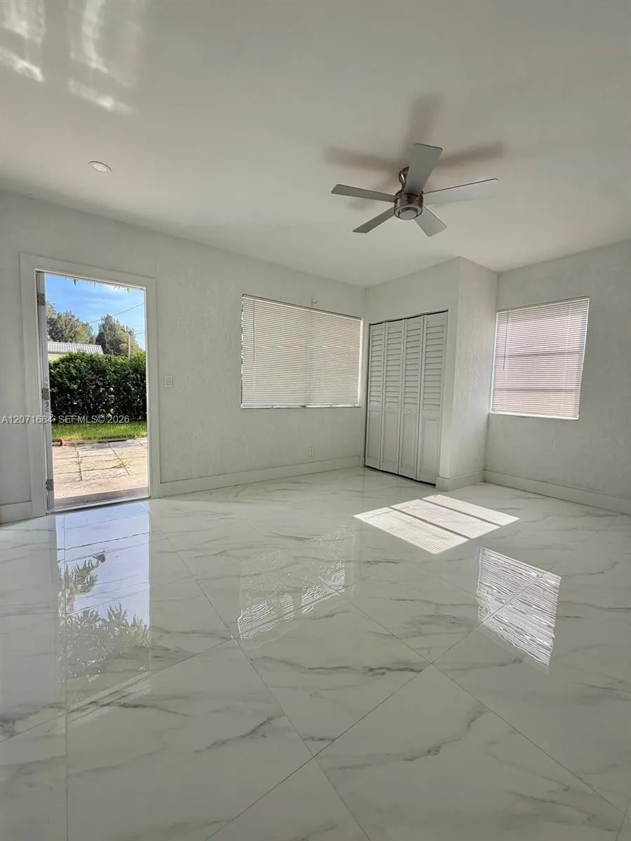 1240 W 26TH CT Riviera Beach, FL 33404