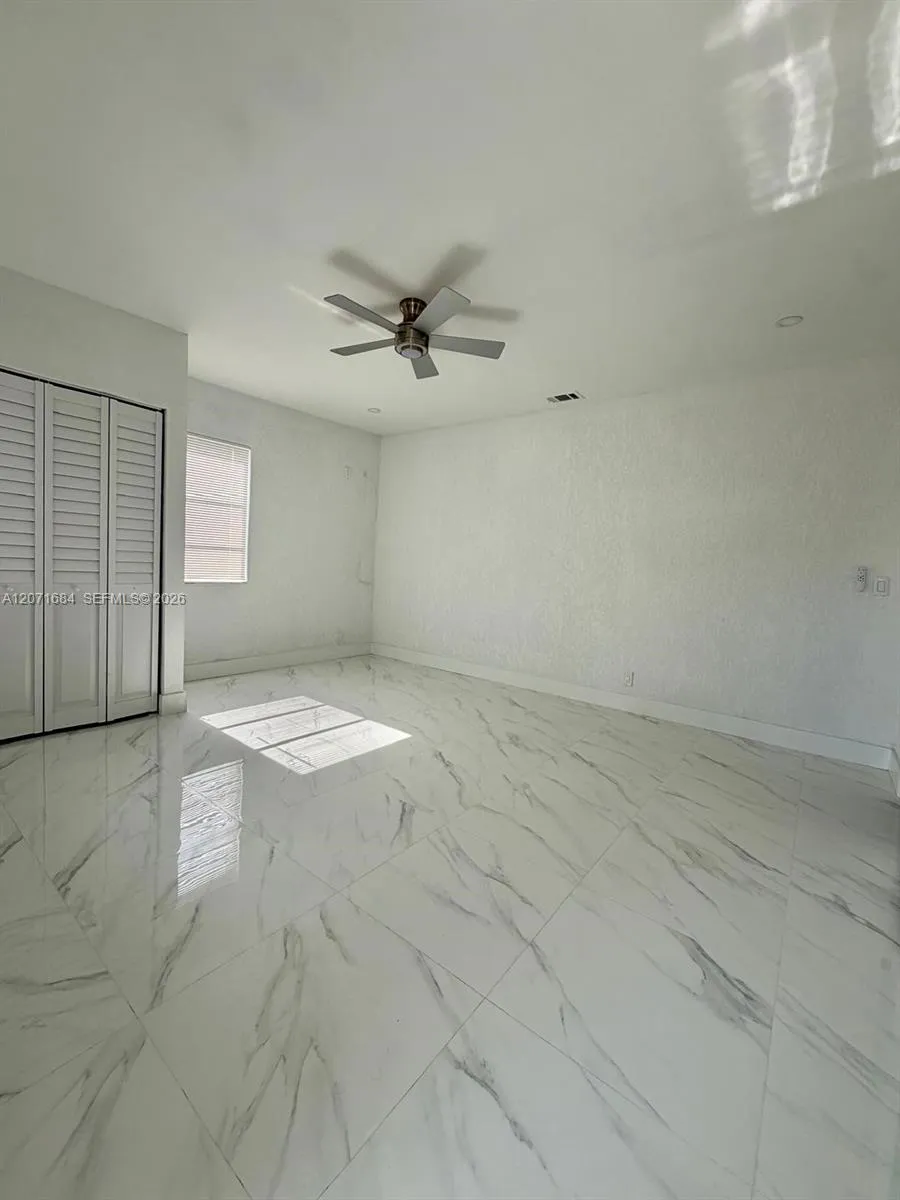 1240 W 26TH CT Riviera Beach, FL 33404