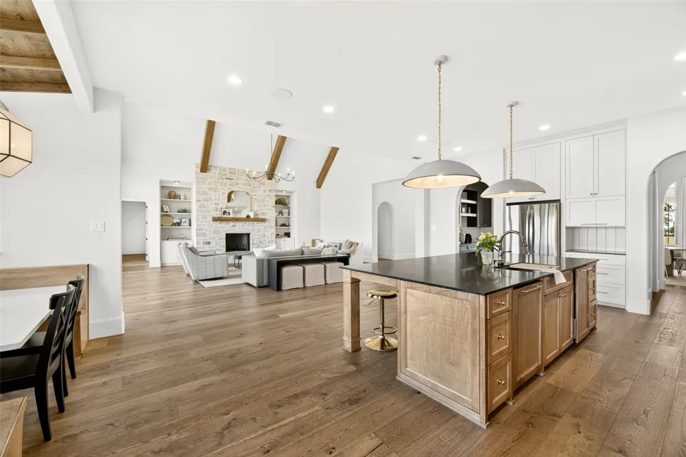10932 Gregory Road Sanger, TX 76266