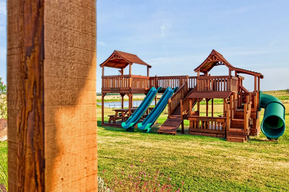 10932 Gregory Road Sanger, TX 76266