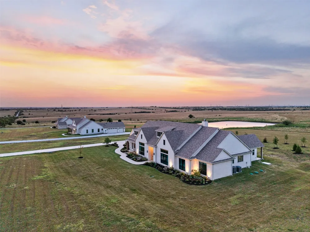 10932 Gregory Road Sanger, TX 76266