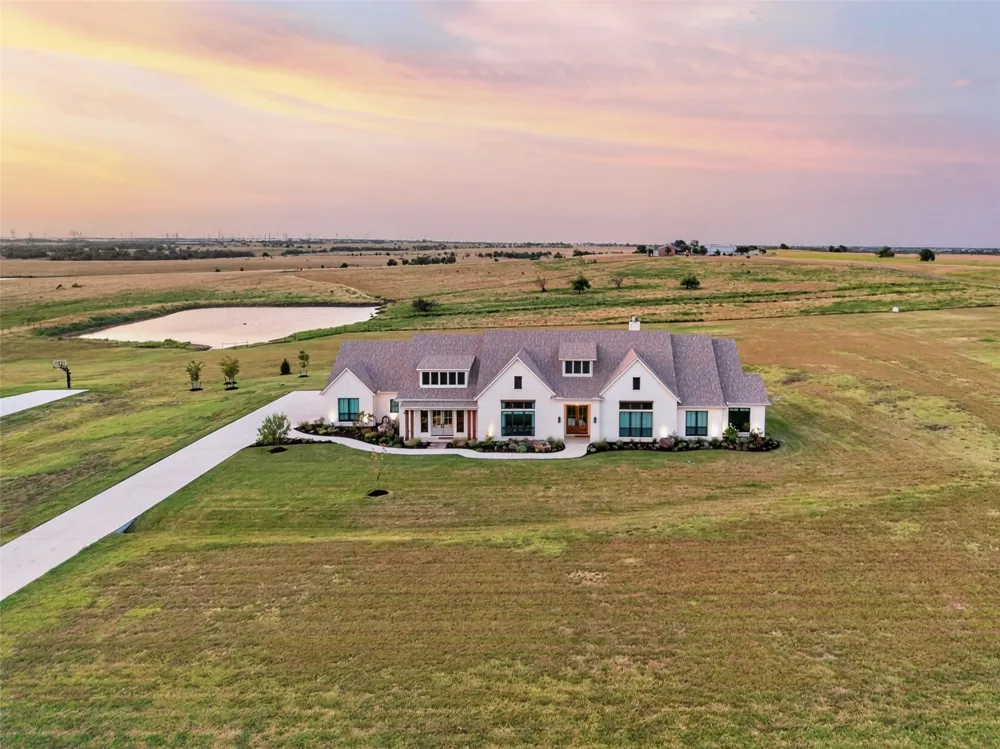 10932 Gregory Road Sanger, TX 76266