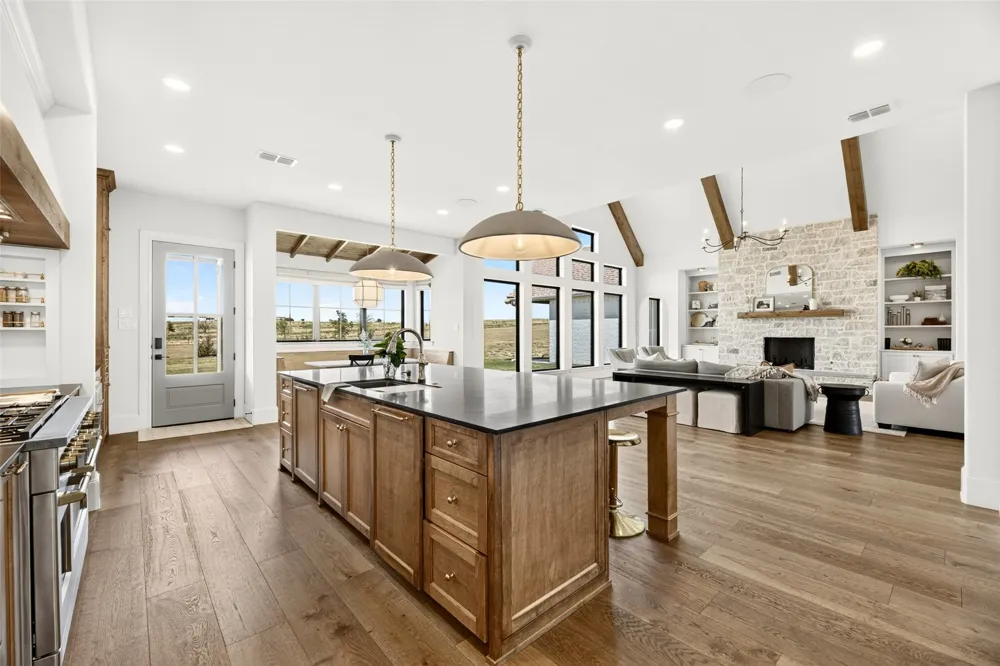 10932 Gregory Road Sanger, TX 76266