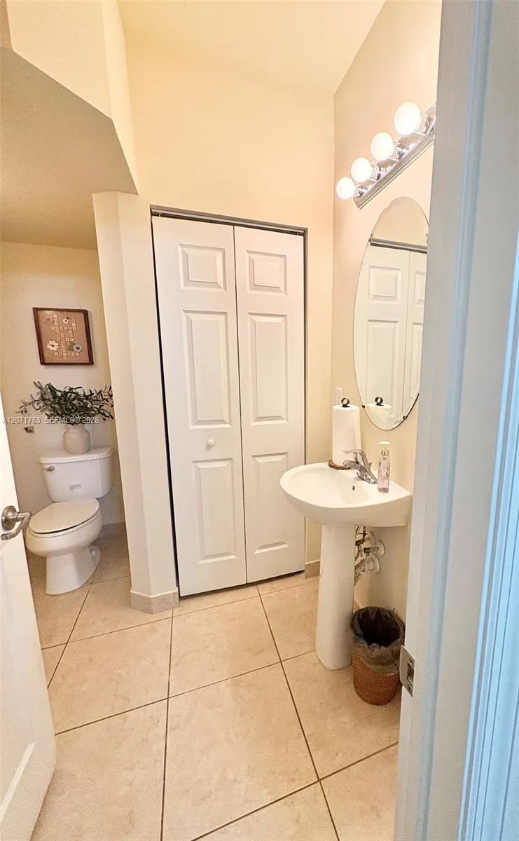 12444 Emerald Creek Ct Plantation, FL 33325