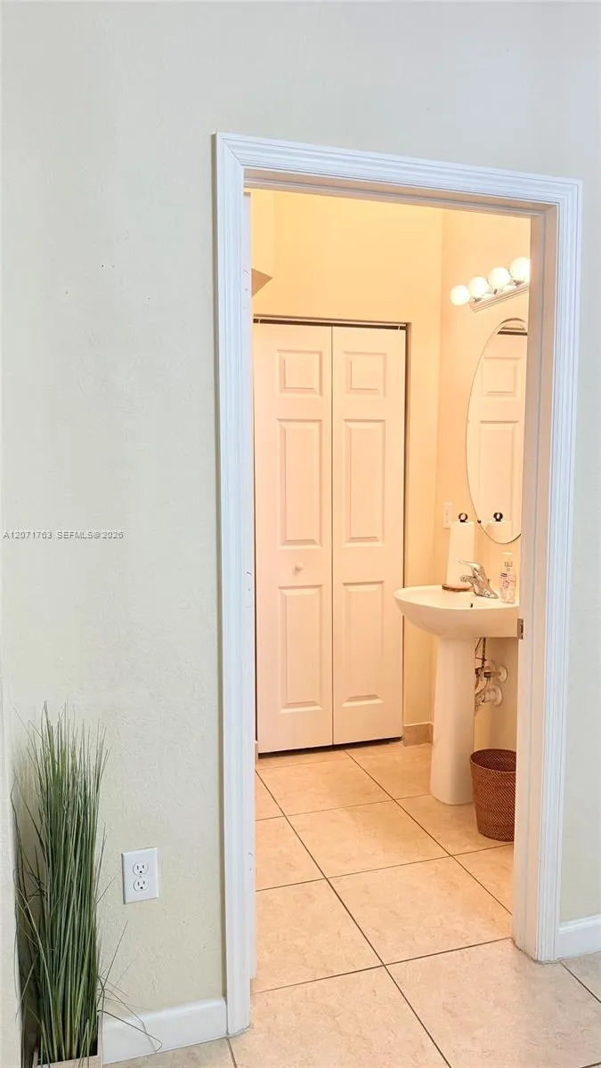 12444 Emerald Creek Ct Plantation, FL 33325