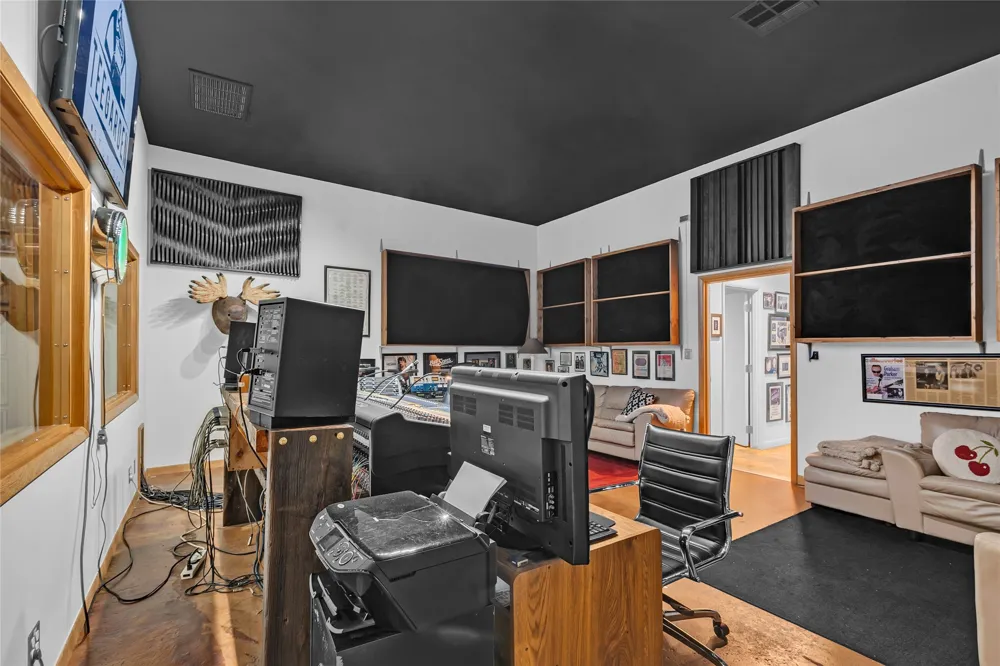 1431 E 3rd Street Tulsa, OK 74120