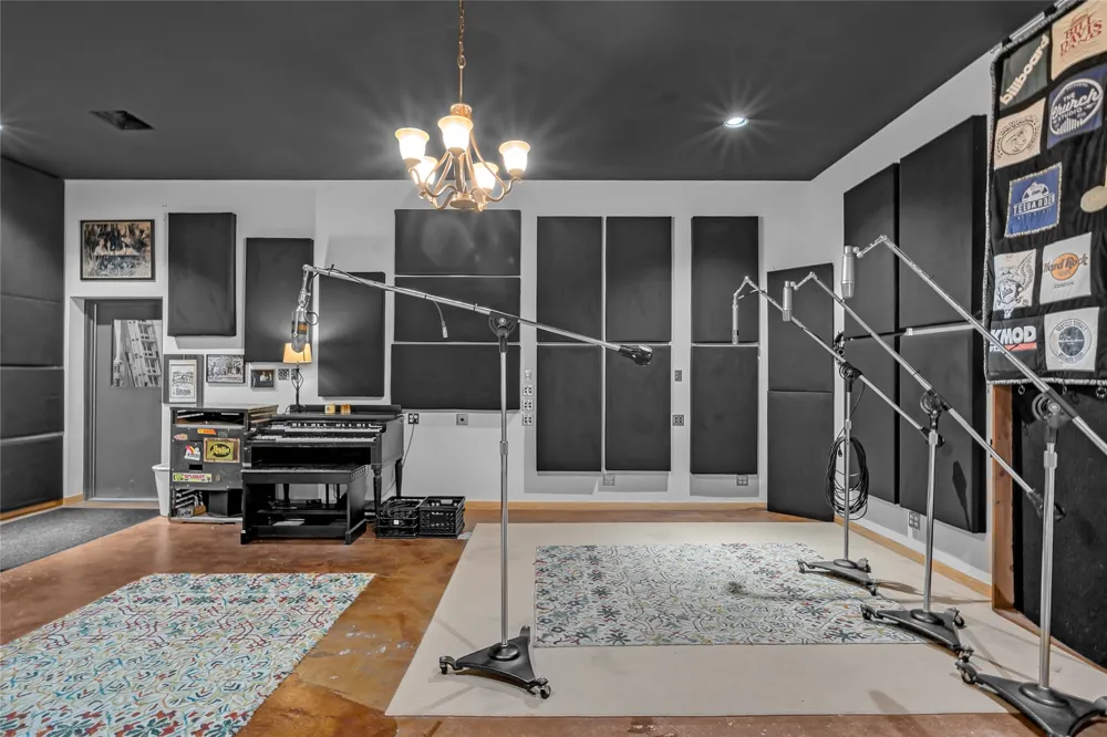 1431 E 3rd Street Tulsa, OK 74120