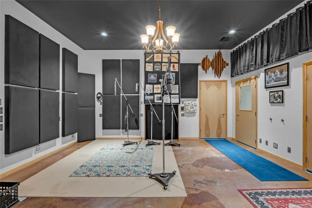1431 E 3rd Street Tulsa, OK 74120