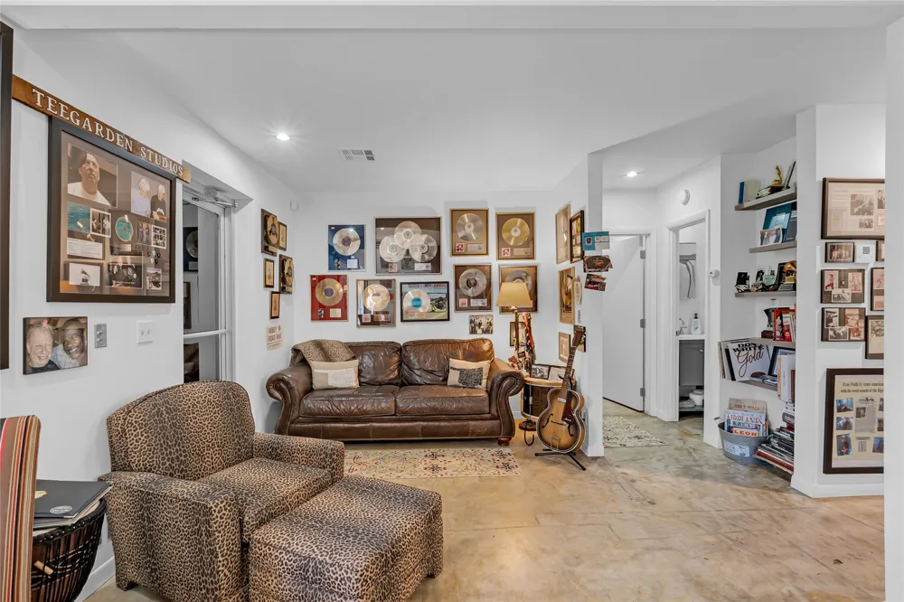 1431 E 3rd Street Tulsa, OK 74120