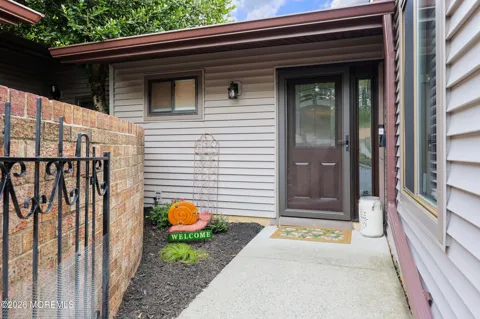 52 Eastport Court