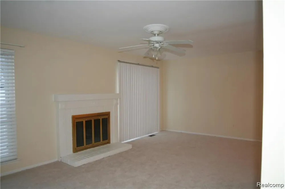 20871 E Glen Haven Circle Novi City, MI 48167