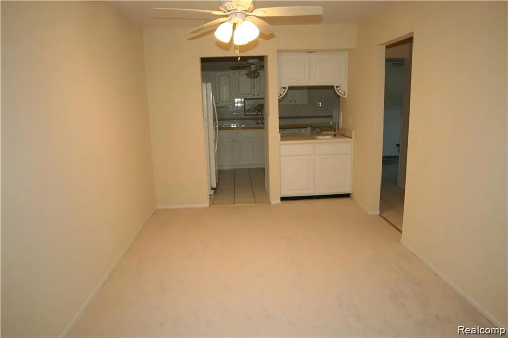 20871 E Glen Haven Circle Novi City, MI 48167