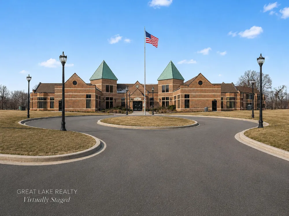 545 Wittenberg Path St. Joseph, MI 49085