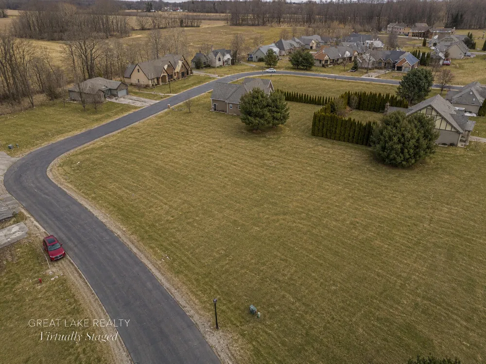 561 Wittenberg Path St. Joseph, MI 49085