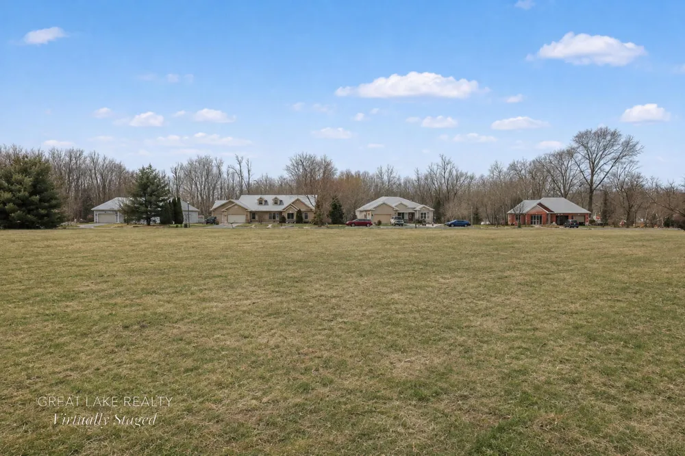 561 Wittenberg Path St. Joseph, MI 49085