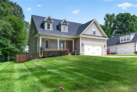 915 Aberdeen Road