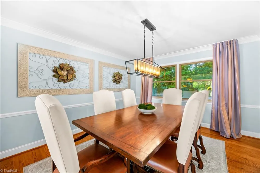 2438 Edgewood Avenue Burlington, NC 27215