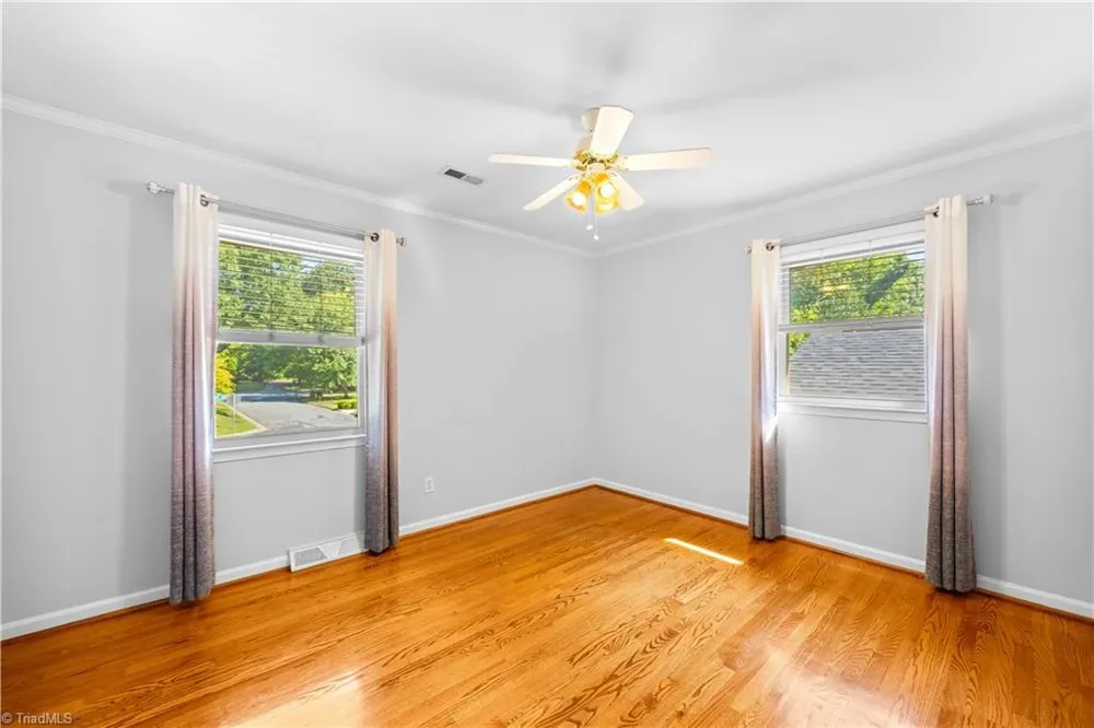 2438 Edgewood Avenue Burlington, NC 27215