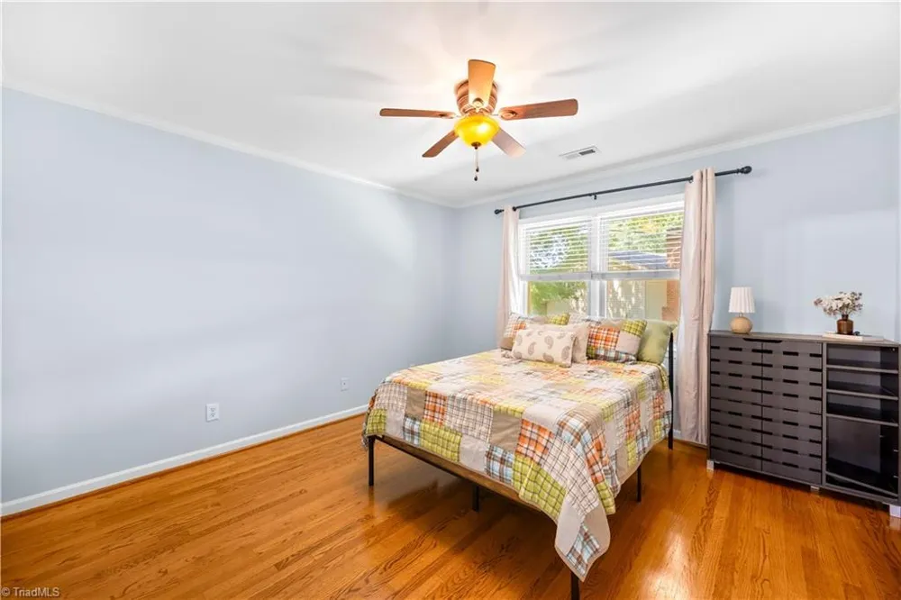 2438 Edgewood Avenue Burlington, NC 27215