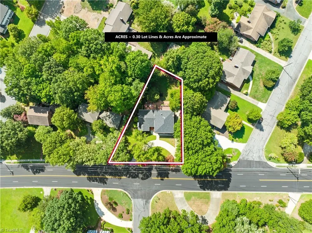 2438 Edgewood Avenue Burlington, NC 27215