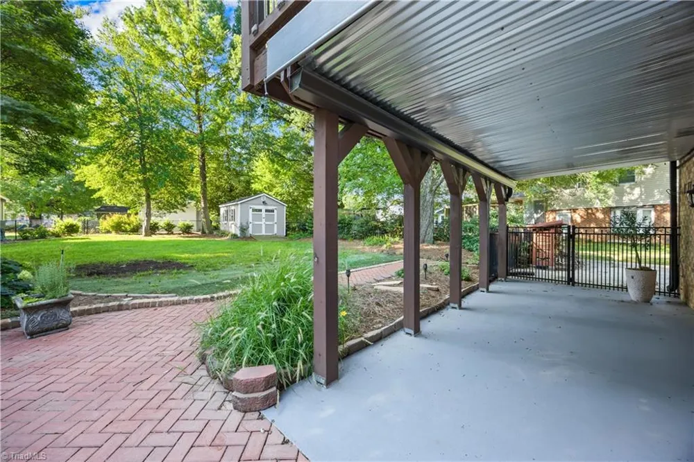 2438 Edgewood Avenue Burlington, NC 27215
