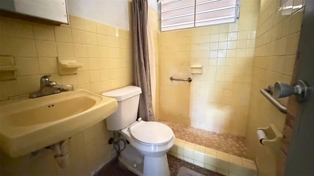 CALLE 3 URB BARALT C2 Fajardo, PR 00738
