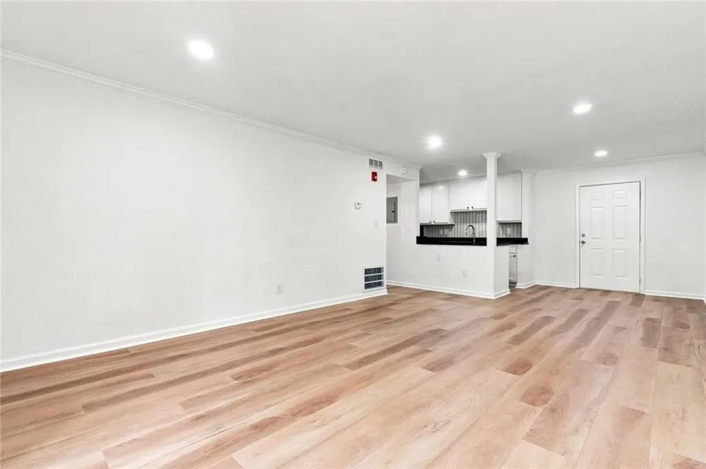 5095 Roswell Road #209 Sandy Springs, GA 30342