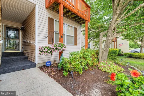 19 E WOODLAND AVENUE