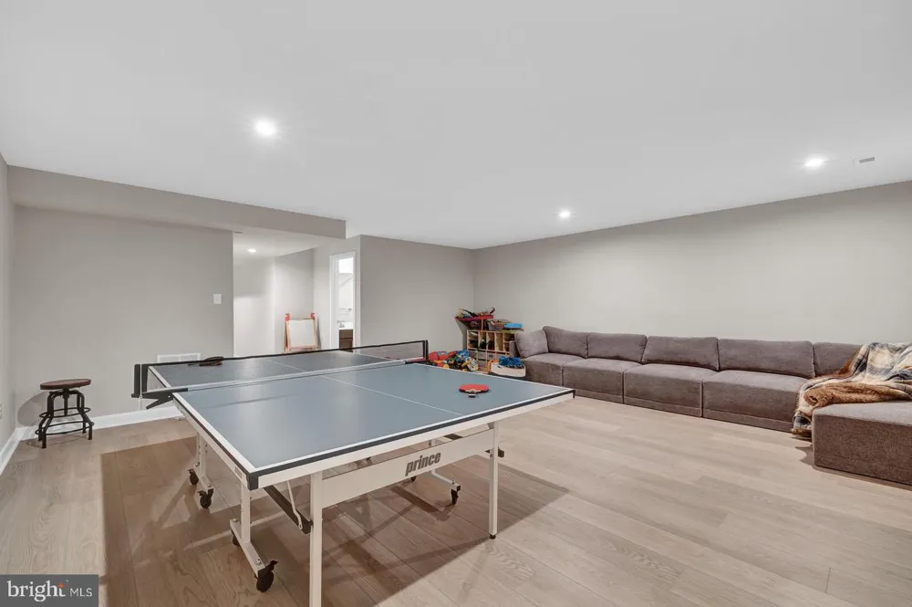 14 PRATT LANE Lawrence Township, NJ 08648