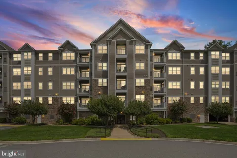 902 MACPHAIL WOODS CROSSING #3F