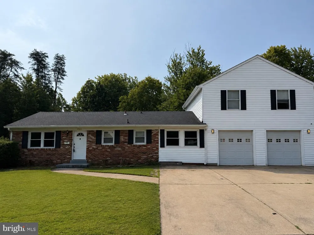 3723 FORESTDALE AVENUE Woodbridge, VA 22193