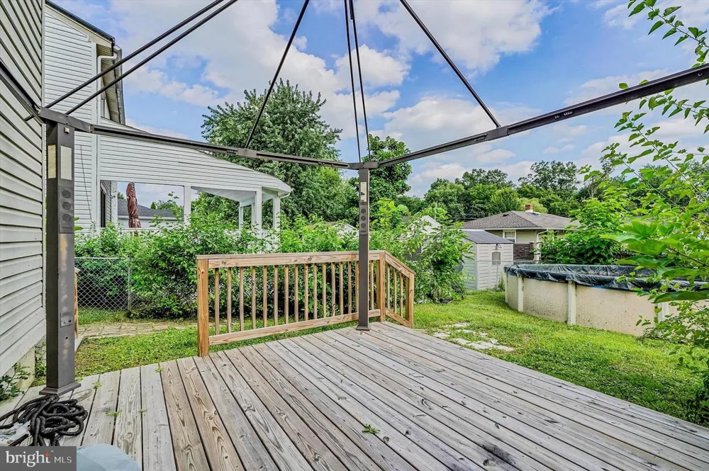 212 E LAFAYETTE AVENUE Magnolia, NJ 08049