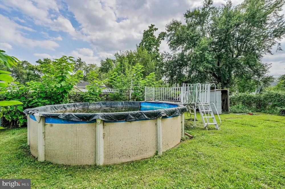 212 E LAFAYETTE AVENUE Magnolia, NJ 08049