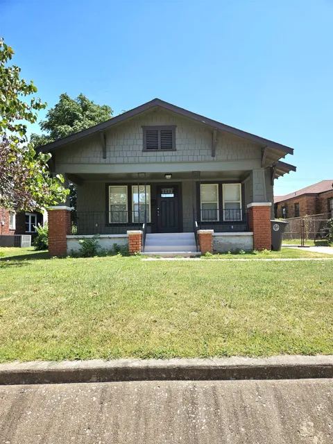 1411 S Gary Place